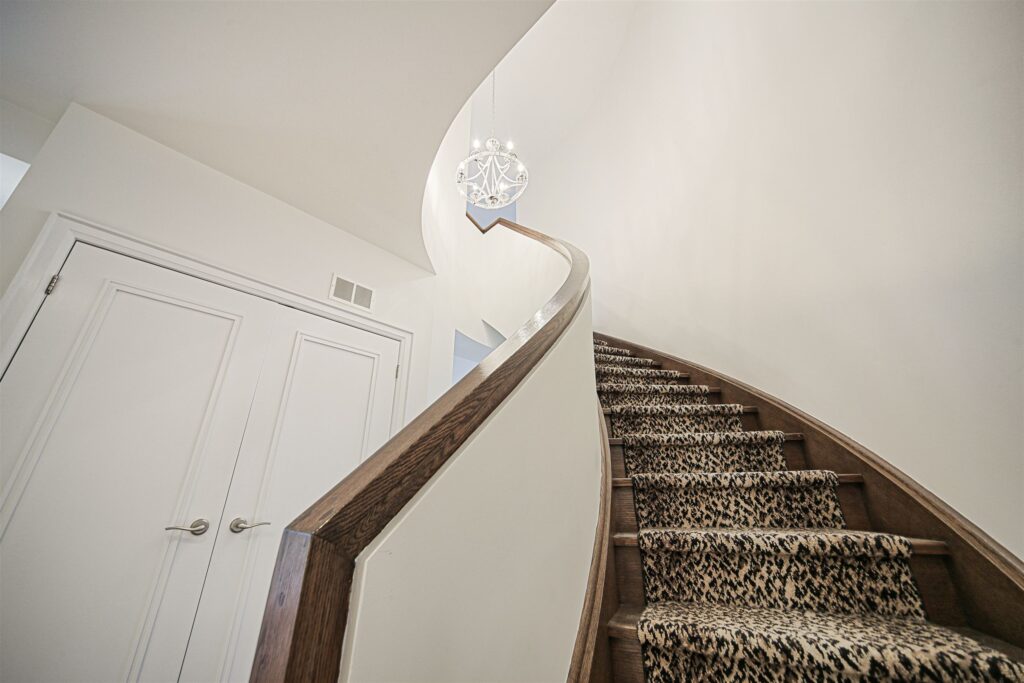 28-Staircase_1