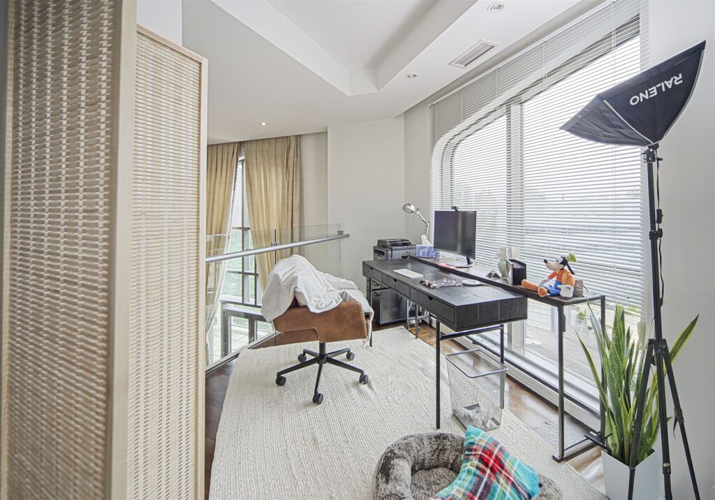 33-Office_1