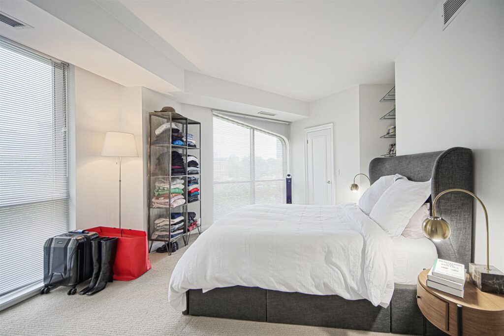 34-Bedroom_Primary_1
